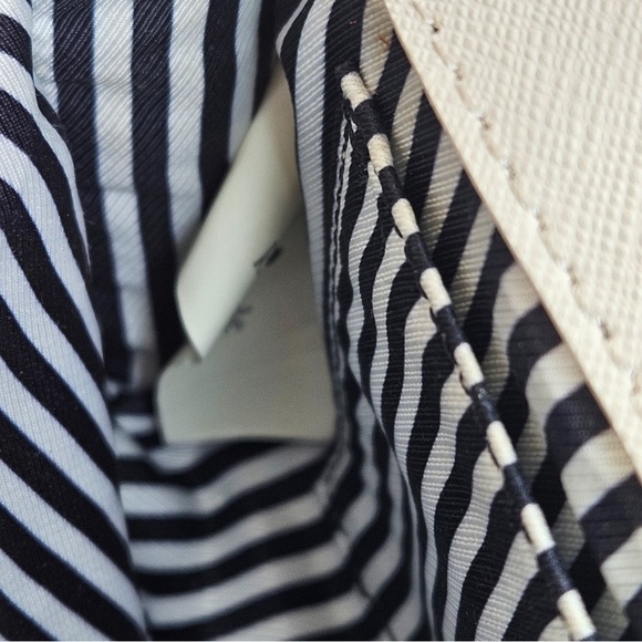 💎✨EXCELLENT💎✨Kate Spade White Geometric Perforated Crossbody Bag - Picture 12 of 16